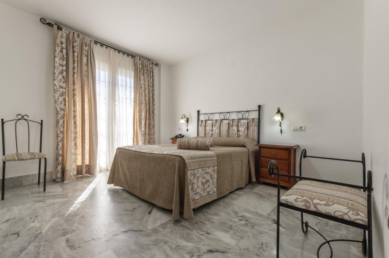 Hotel La Parrita Rota Szoba fotó