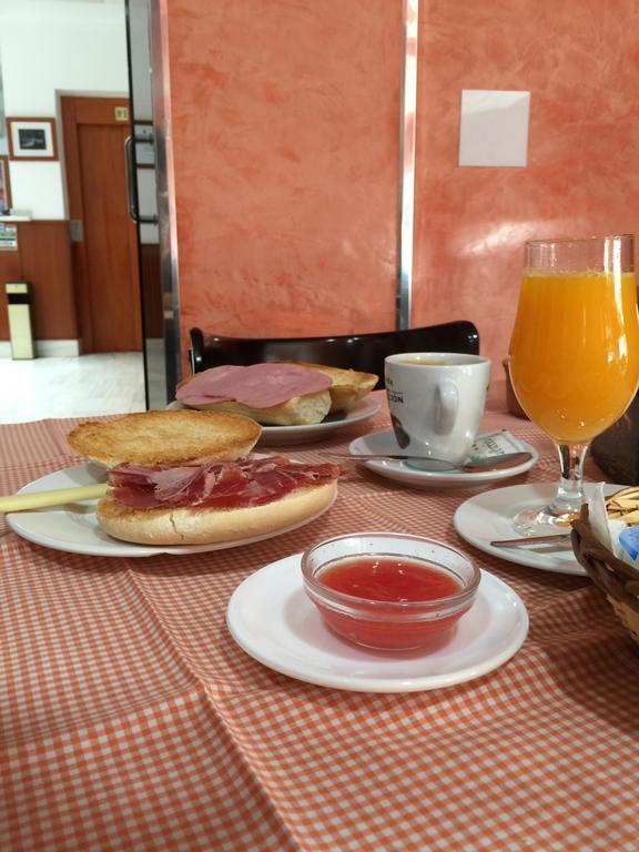 Hotel La Parrita Rota Kültér fotó